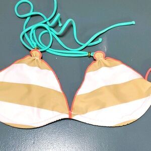 Sofia bikini top, girls large.‎ String ties. Good used condition.